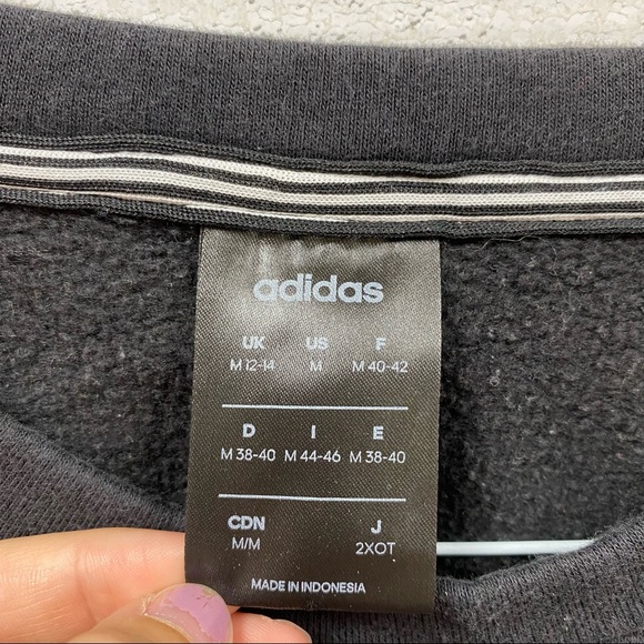 Adidas Crewneck - Picture 2 of 4